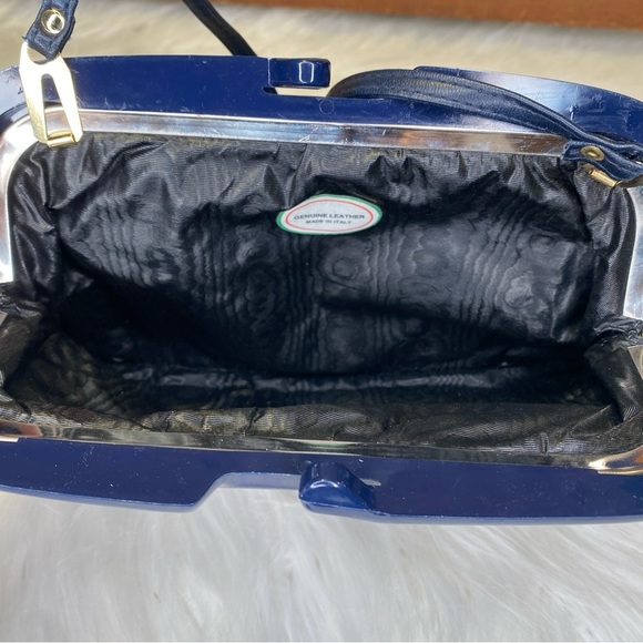 Genuine Leather Made in Italy Vintage Navy Blue Kiss Clasp Bag with Strap - Picture 8 of 9